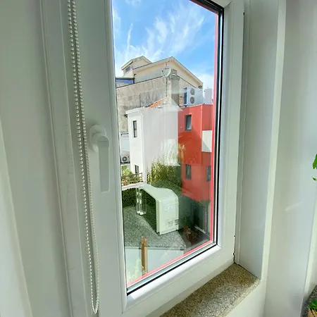 Vitral House Of Art District * Oporto