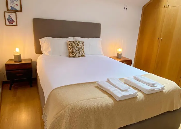 Vitral House Of Art District * Oporto